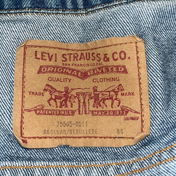 Levi’s - Picture 10 of 12